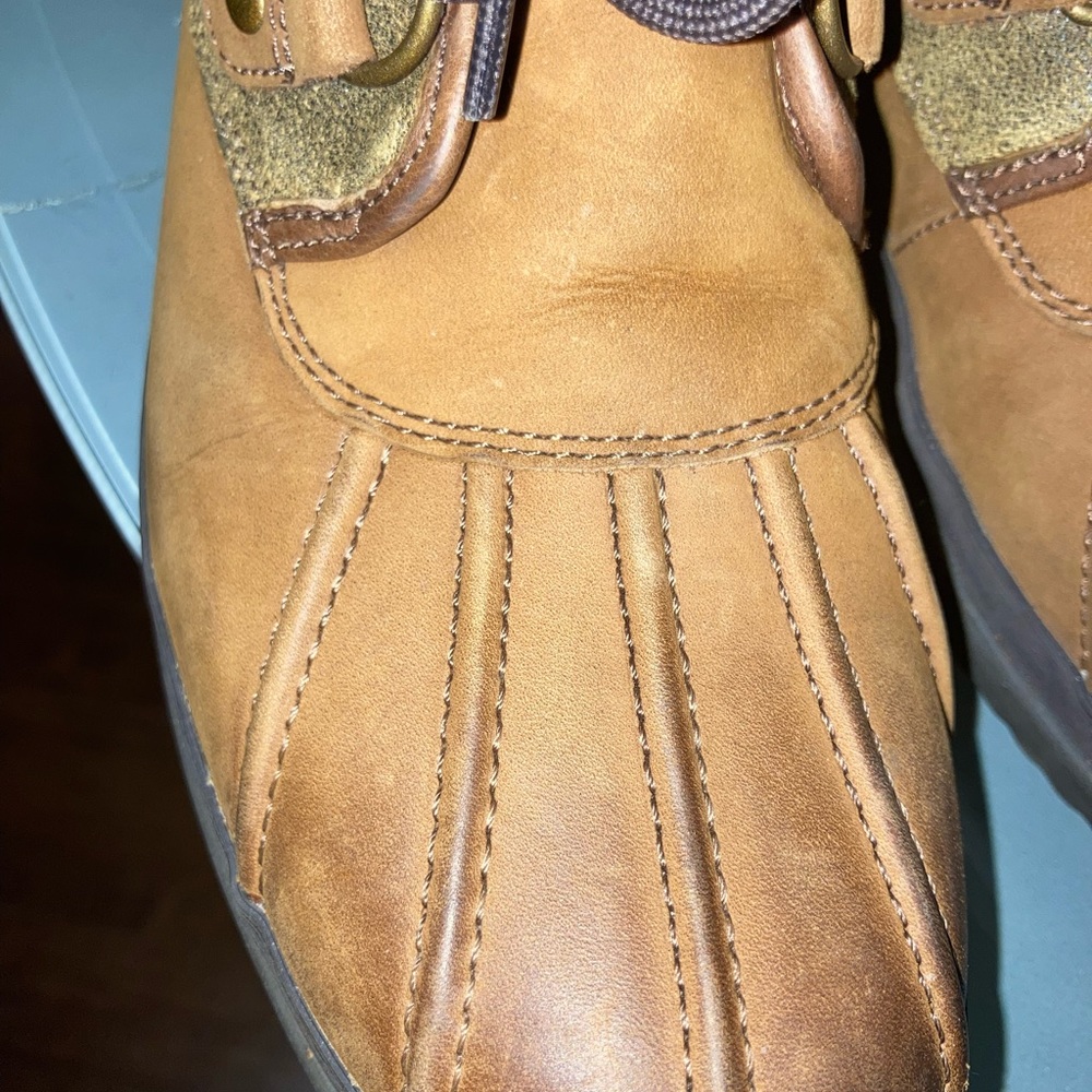 NWOT UGG women’s waterproof lace-up ankle boots size 8.5 - Picture 11 of 16